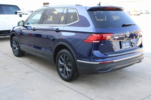 Certified 2023 Volkswagen Tiguan SE image 4