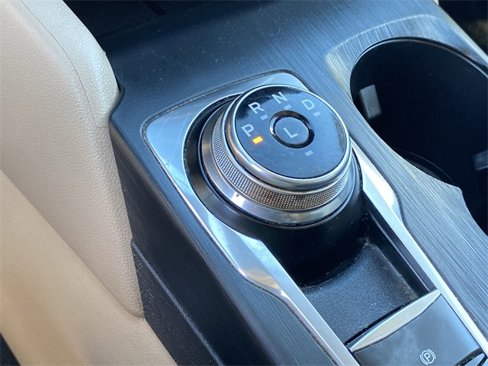 Used 2020 Ford Escape SE image 19