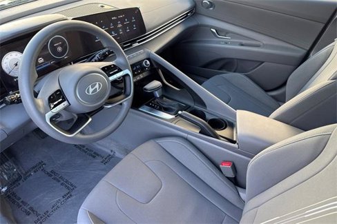 Certified 2024 Hyundai Elantra SEL image 10