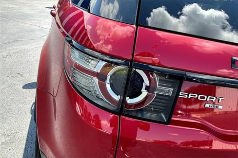Used 2018 Land Rover Discovery Sport HSE image 30
