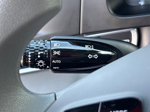 Certified 2024 Hyundai Elantra SE image 25
