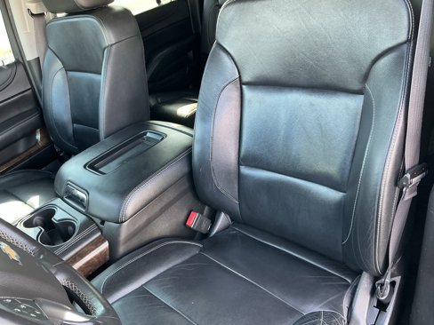 Used 2017 Chevrolet Suburban LT image 63