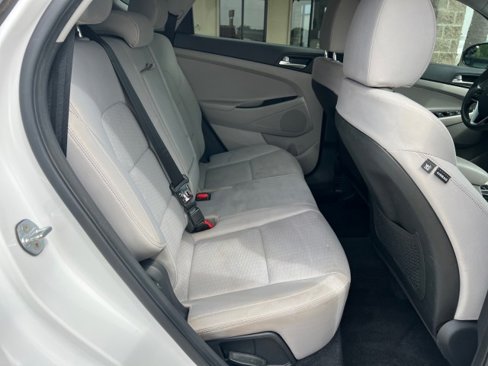 Used 2019 Hyundai Tucson SE image 26
