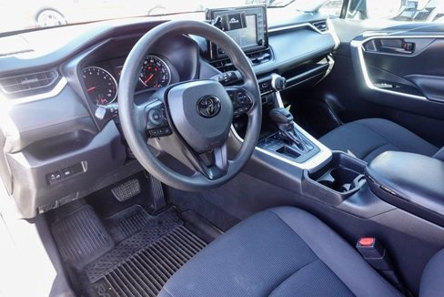 Used 2019 Toyota RAV4 LE image 13