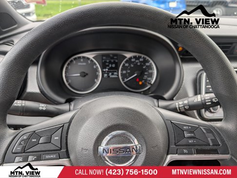 Used 2020 Nissan Kicks S image 13
