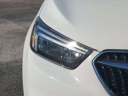 Used 2020 Buick Encore Preferred image 9