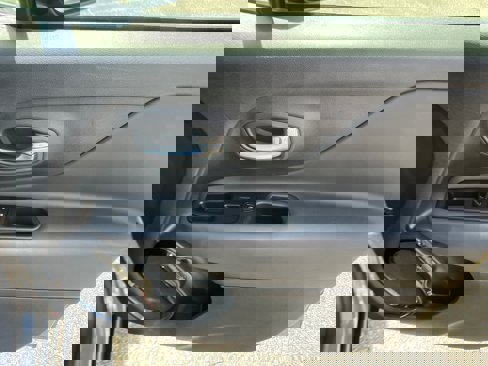 Used 2022 Jeep Renegade Altitude image 14