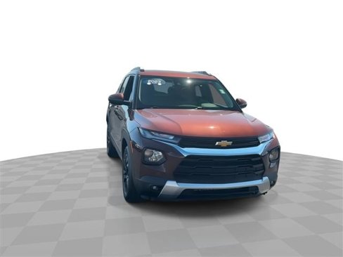 Certified 2023 Chevrolet TrailBlazer LT w/ Convenience Package image 2