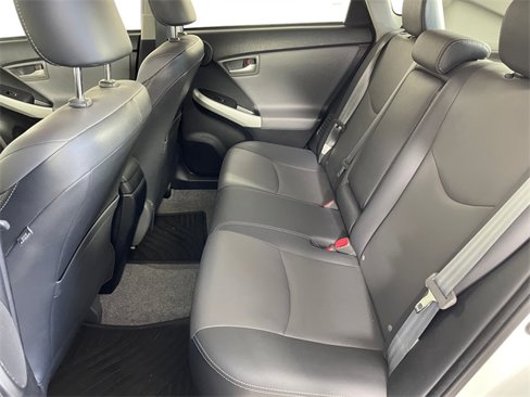 Used 2015 Toyota Prius Four image 10