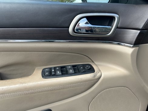 Used 2015 Jeep Grand Cherokee Overland image 15