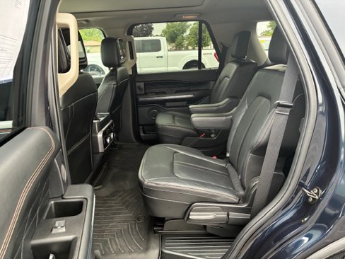 Used 2021 Ford Expedition Platinum image 15