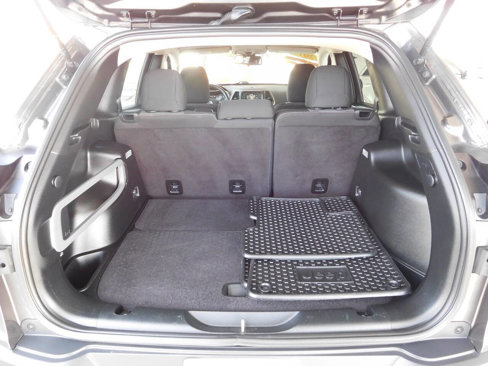 Used 2017 Jeep Cherokee Sport w/ Cold Weather Group image 7