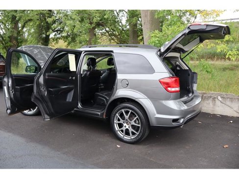 Used 2013 Dodge Journey R/T w/ Flexible Seating Group image 15