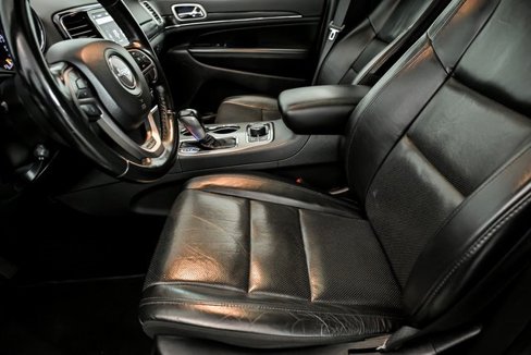Used 2020 Jeep Grand Cherokee Limited w/ Luxury Group II image 11
