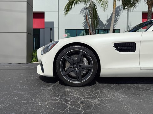 Used 2018 Mercedes-Benz AMG GT Roadster image 6
