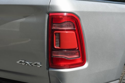 Used 2024 RAM 1500 Laramie image 24