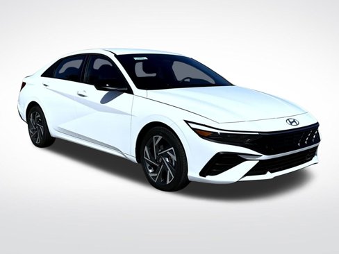New 2025 Hyundai Elantra Sport image 3