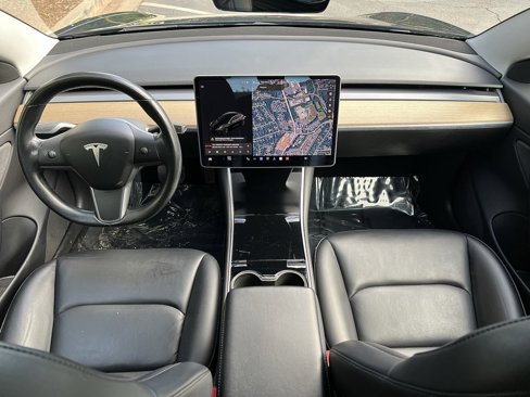 Used 2018 Tesla Model 3 Mid Range image 33