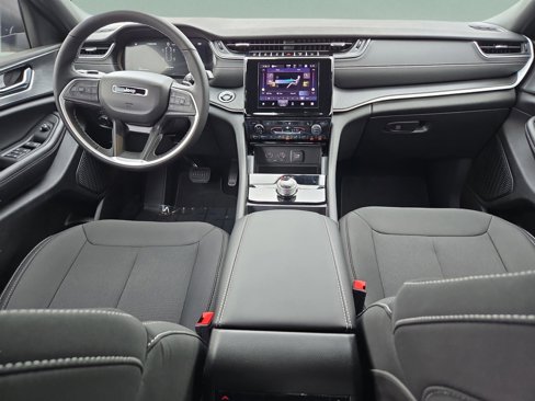 New 2025 Jeep Grand Cherokee L Laredo w/ Luxury Tech Group I image 10