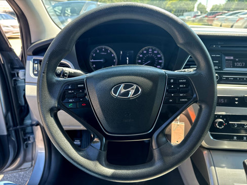 Used 2017 Hyundai Sonata SE image 15