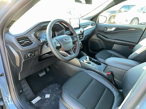 New 2025 Ford Escape ST-Line w/ Equipment Group 301A image 14