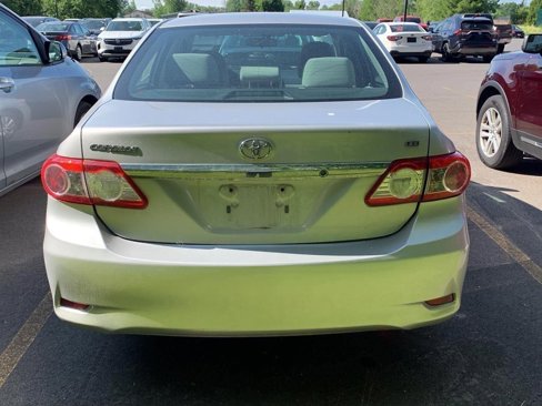 Used 2013 Toyota Corolla LE image 50