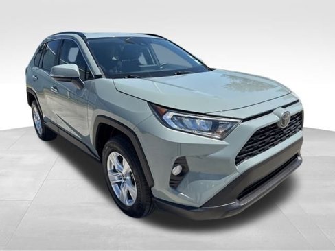 Used 2019 Toyota RAV4 XLE image 1