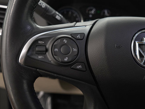 Used 2018 Buick Enclave Premium w/ Experience Buick Package image 27