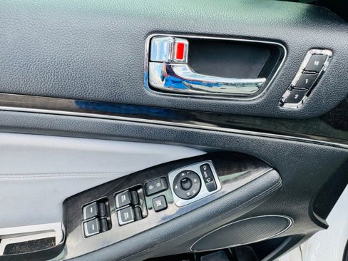 Used 2015 Kia Cadenza Limited image 9