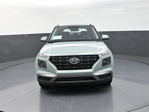 New 2025 Hyundai Venue SE image 3