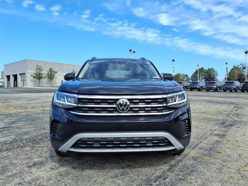 Used 2022 Volkswagen Atlas SE image 2