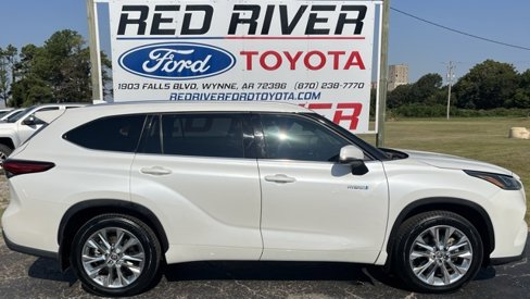 Used 2021 Toyota Highlander Limited image 1