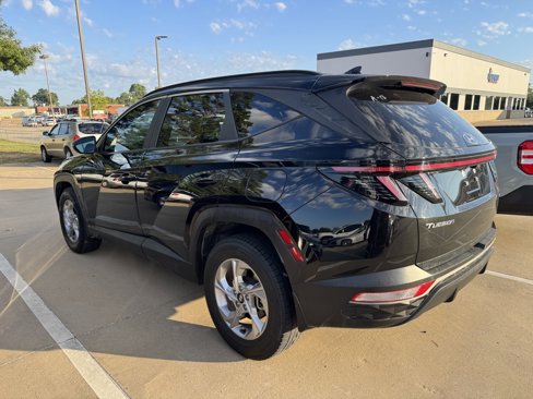 Used 2023 Hyundai Tucson SEL image 2