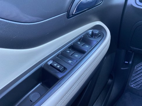 Used 2018 Buick Encore Preferred image 27