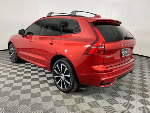 Certified 2024 Volvo XC60 B5 Plus w/ Protection Package Premier image 4
