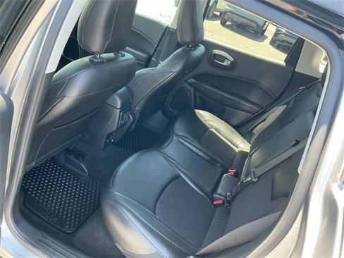 Used 2021 Jeep Compass Latitude image 19