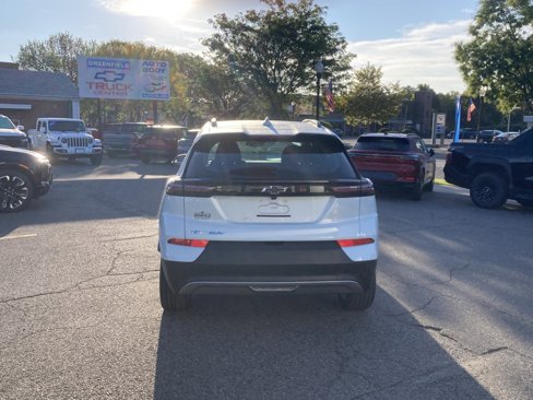 Used 2023 Chevrolet Bolt EUV LT w/ Comfort Package image 6