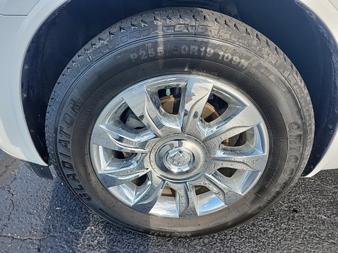 Used 2016 Buick Enclave Leather image 9