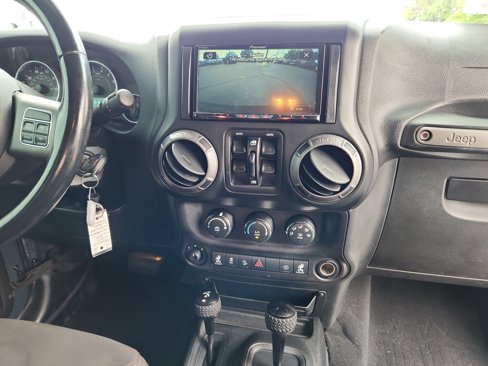 Used 2017 Jeep Wrangler Unlimited Sport image 20
