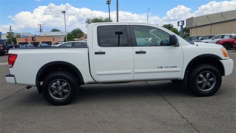 Used 2014 Nissan Titan PRO-4X image 9