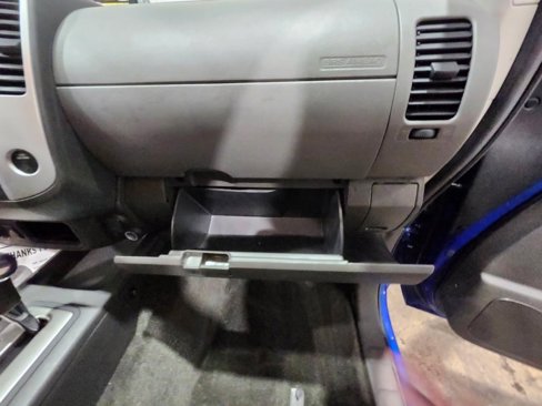 Used 2015 Nissan Xterra X image 11