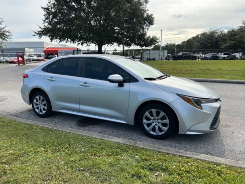 Used 2023 Toyota Corolla LE image 7