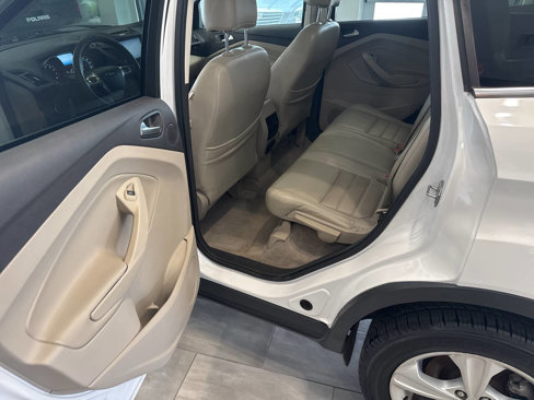 Used 2015 Ford Escape SE w/ Equipment Group 201A image 29