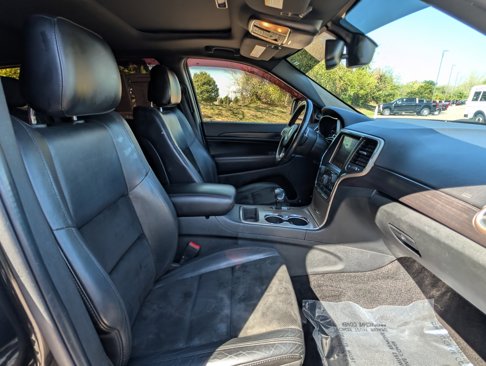 Used 2015 Jeep Grand Cherokee Altitude image 11