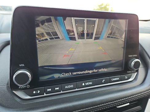 Used 2024 Nissan Rogue SV image 27