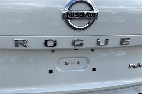 Used 2021 Nissan Rogue Platinum image 21