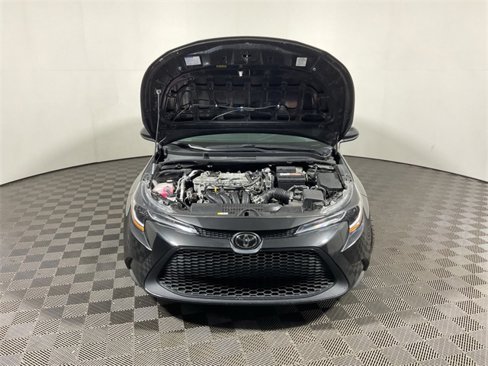 Used 2022 Toyota Corolla LE image 5