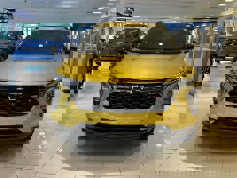New 2025 Chevrolet Trax RS w/ Driver Confidence Package image 8