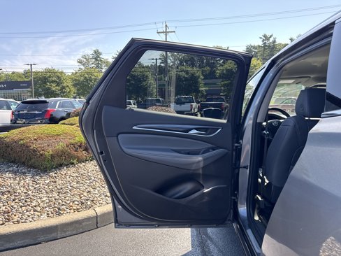 Used 2019 Buick Enclave Essence image 28