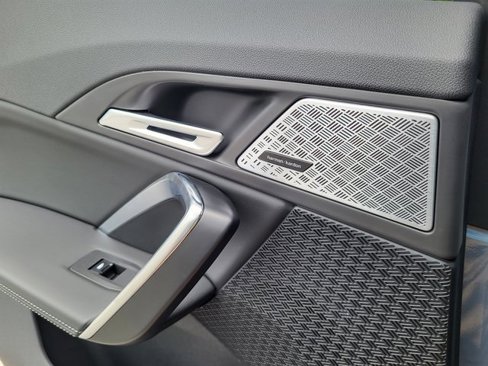 New 2025 BMW X2 xDrive28i w/ Convenience Package image 16
